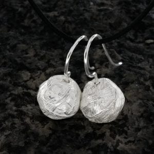 Graskugel Ohrpendeleure Silber