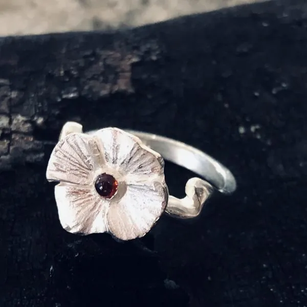 Ring Mohn Silber Granat