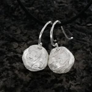 Graskugel Ohrpendeleure Silber