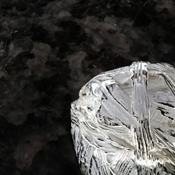 Graskugel Ohrpendeleure Silber Detail