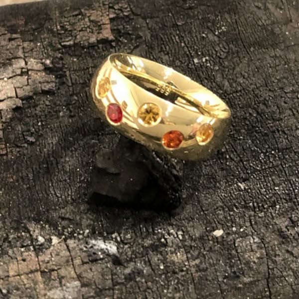 Ring Gold Saphier